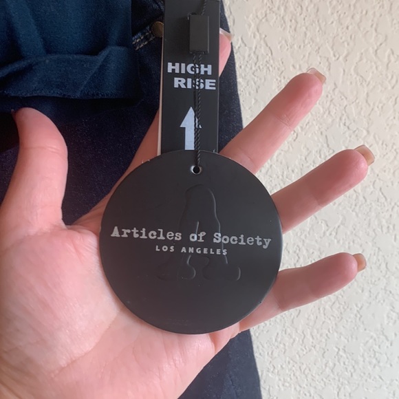 Articles of Society women’s maternity dark blue, jean pants. - Picture 5 of 9